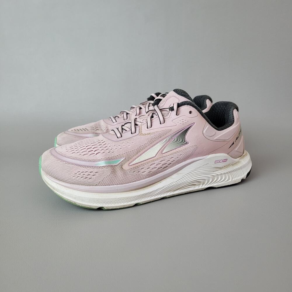 Altra Women's Pink Sneakers